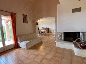 Villa / Propri�t� � vendre Cotignac (83570) : Propri�t� au calme avec vue unique