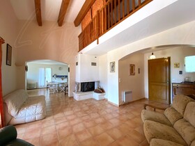 Villa / Propri�t� � vendre Cotignac (83570) : Propri�t� au calme avec vue unique