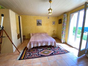 Villa / Propri�t� � vendre Cotignac (83570) : Propri�t� au calme avec vue unique