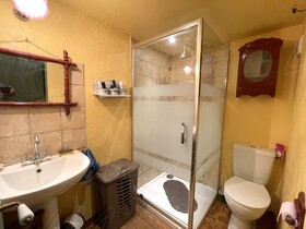 Maison de village � vendre Fox-Amphoux (83670) : Maison de Ma�tre en partie r�nov�e avec appartement ind�pendant et annexes