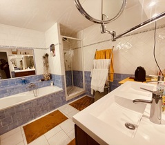 Appartement � vendre Cotignac (83570) : Appartement avec terrasse dans maison de village, au c�ur de Cotignac