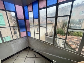 Maison de village � vendre Cotignac (83570) : Belle opportunit�, immeuble centre ville � r�nover en partie