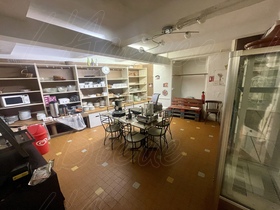 Maison de village � vendre Cotignac (83570) : Belle opportunit�, immeuble centre ville � r�nover en partie