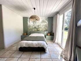 Villa / Propri�t� � vendre N�oules (83136) : En co-exclusivit�. Jolie villa sur un terrain plat de 2780 m�