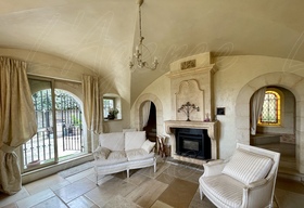 Villa / Propri�t� � vendre Carc�s (83570) : Ancien donjon enti�rement r�nov�, au c�ur d'un village de Provence Verte