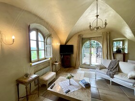 Villa / Propri�t� � vendre Carc�s (83570) : Ancien donjon enti�rement r�nov�, au c�ur d'un village de Provence Verte