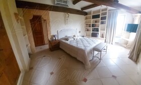 Villa / Propri�t� � vendre Carc�s (83570) : Ancien donjon enti�rement r�nov�, au c�ur d'un village de Provence Verte