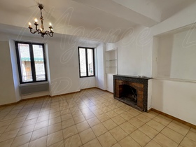 Maison de village � vendre Montfort sur Argens (83570) : Maison de village avec garage situ�e au centre du village