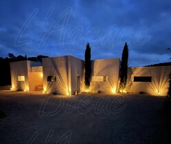 Villa / Propri�t� � vendre Carc�s (83570) : Maison contemporaine et autosuffisante, avec possibilit� de louer 2 studios