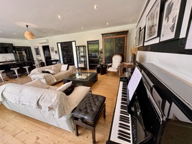 Villa / Propri�t� � vendre Carc�s (83570) : Maison contemporaine et autosuffisante, avec possibilit� de louer 2 studios