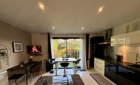 Villa / Propri�t� � vendre Carc�s (83570) : Maison contemporaine et autosuffisante, avec possibilit� de louer 2 studios