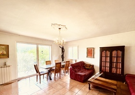 Villa / Propri�t� � vendre Carc�s (83570) : Propri�t� sur plus de 3,6 Ha, avec plusieurs b�tis, vue splendide et calme absolu.