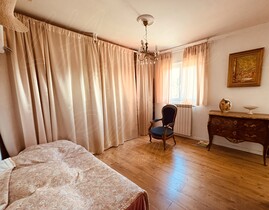 Villa / Propri�t� � vendre Carc�s (83570) : Propri�t� sur plus de 3,6 Ha, avec plusieurs b�tis, vue splendide et calme absolu.