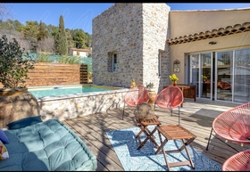 Maison de village � vendre Montfort sur Argens (83570) : Maison de village tr�s r�cente, avec jardin et piscine, en plein centre !