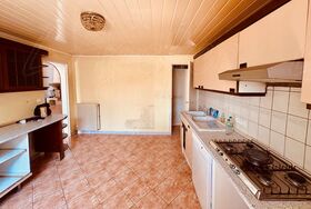 Villa / Propri�t� � vendre Cotignac (83570) : Cotignac, villa de 170 m� � r�nover, beau terrain