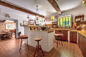 Propri�t� � vendre  : Propri�t� exceptionnelle proche de Saint Tropez