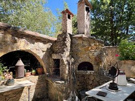 Propri�t� � vendre Cotignac (83570) : Unique sur Cotignac, id�al pour investisseur