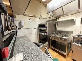 Divers  vendre Cotignac (83570) : Au cur d'un village trs touristique de la Provence Verte, restaurant avec terrasse  dcouvrir.