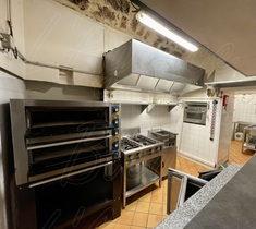 Divers  vendre Cotignac (83570) : Au cur d'un village trs touristique de la Provence Verte, restaurant avec terrasse  dcouvrir.