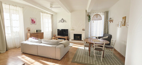 Maison de village � vendre Cotignac (83570) : Maison tr�s lumineuse situ�e au centre du village, enti�rement r�nov�e, avec garage.