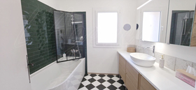 Maison de village � vendre Cotignac (83570) : Maison tr�s lumineuse situ�e au centre du village, enti�rement r�nov�e, avec garage.