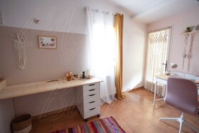 Maison de village � vendre Cotignac (83570) : Maison tr�s lumineuse situ�e au centre du village, enti�rement r�nov�e, avec garage.