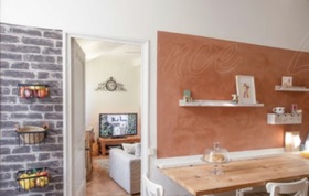 Maison de village � vendre Cotignac (83570) : Maison tr�s lumineuse situ�e au centre du village, enti�rement r�nov�e, avec garage.