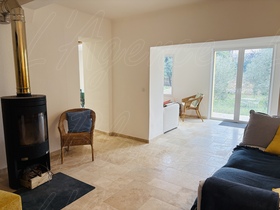 Maison de village � vendre Cotignac (83570) : Bien unique en plein centre du village avec un jardin de 800 m� !